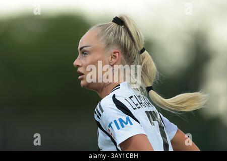 Biella, Italie. 18 avril 2025. Alisha Lehmann de la Juventus lors du match Juventus Women vs AC Milan Women Serie A Femminile au Stadio Vittorio Pozzo, Biella. Le crédit photo devrait se lire : Jonathan Moscrop/Sportimage crédit : Sportimage Ltd/Alamy Live News Banque D'Images