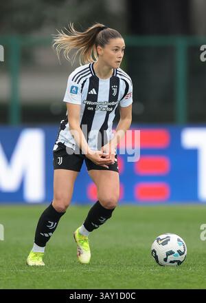 Biella, Italie. 18 avril 2025. Viola Calligaris de la Juventus lors du match Juventus Women vs AC Milan Women Serie A Femminile au Stadio Vittorio Pozzo, Biella. Le crédit photo devrait se lire : Jonathan Moscrop/Sportimage crédit : Sportimage Ltd/Alamy Live News Banque D'Images