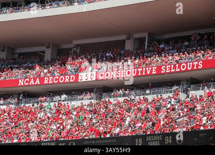 17 sept. 2016 , CA : Nebraska y célèbre 350 à guichet libre consécutif pendant le match de football de la NCAA entre les Ducks de l'Oregon et la victoire des Cornhuskers du Nebraska 35-32 au Tom Osborne Field Memorial Stadium Lincoln, Neb. Thurman James / CSM(image de crédit : &copy ; Thurman James / Cal Sport Media via ZUMA Wire) Banque D'Images