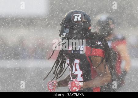 20 novembre 2016 : les Redblacks d'Ottawa défensive Abdul Kanneh (14 ans) lors du match éliminatoire de la finale de l'est de la LCF entre les Eskimos d'Edmonton et les Redblacks d'Ottawa au TD place Stadium à Ottawa, Ontario, Canada. Les Redblacks d’Ottawa ont remporté le match du Championnat de l’est par un score de 35-23. Daniel Lea/CSM(image de crédit : &copy ; Daniel Lea/CSM via ZUMA Wire) Banque D'Images