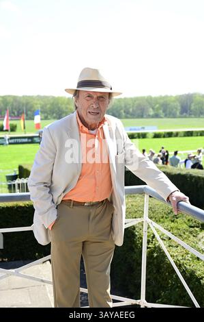 Claus Theo Gärtner BEI der Großen Saisoneröffnung 2025 auf der Rennbahn Hoppegarten. Berlin, 20.04.2025 Berlin Allemagne *** Claus Theo Gärtner lors de l'inauguration de la saison 2025 à l'hippodrome de Hoppegarten Berlin, 20 04 2025 Berlin Allemagne Copyright : xMatthiasxWehnertx Banque D'Images