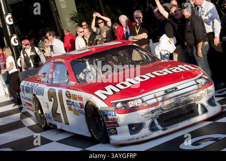 Daytona Beach, FL - 20 février 2011 : Trevor Bayne (21 ans) remporte la course Daytona 500 au Daytona International Speedway à Daytona Beach, FL. (Crédit image : © ASP/Cal Sport Media/ZUMAPRESS.com) Banque D'Images