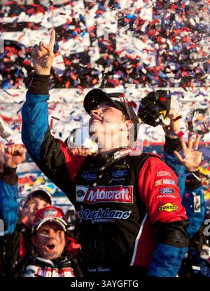 Daytona Beach, FL - 20 février 2011 : Trevor Bayne (21 ans) remporte la course Daytona 500 au Daytona International Speedway à Daytona Beach, FL. (Crédit image : © ASP/Cal Sport Media/ZUMAPRESS.com) Banque D'Images