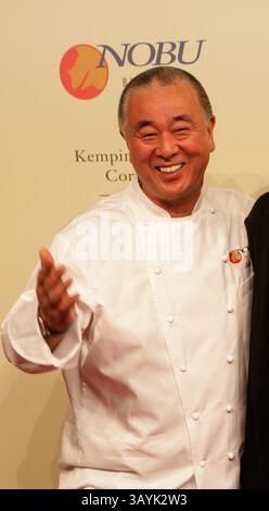 10 octobre 2010 - Budapest, Hongrie - le chef NOBU MATSUHISA lors de l'inauguration du restaurant Nobu à Budapest, Hongrie. (Crédit image : © Mark Milstein/NorthFoto/ZUMApress.com) Banque D'Images