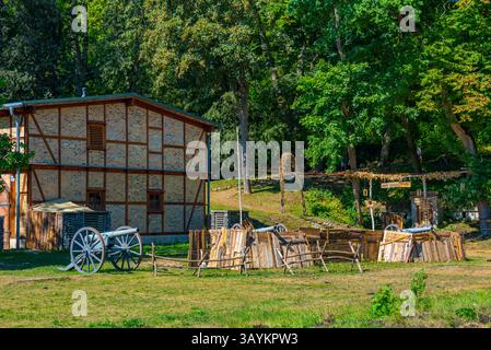Journée d'été à la forteresse de Boyen à Gizycko, Pologne. IMAGE Banque D'Images