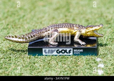 Doral, Floride, États-Unis. 6 avril 2025. Marque de tee sur le 5ème trou lors de la dernière manche du LIV Golf Miami au Trump National Doral. (Crédit image : © Debby Wong/ZUMA Press Wire) USAGE ÉDITORIAL SEULEMENT ! Non destiné à UN USAGE commercial ! Banque D'Images