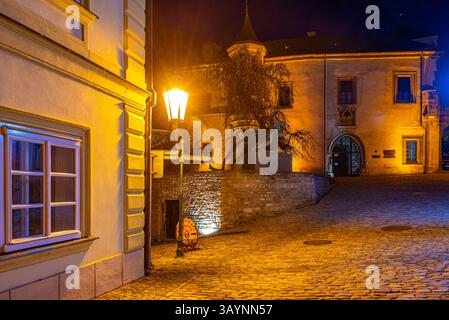 Kutna Hora, république tchèque, 30 avril 2024 : vue nocturne du Musée tchèque de l'argent à Kutna Hora, république tchèque. IMAGE Banque D'Images