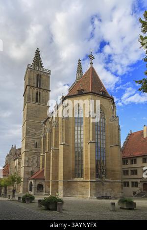 Statues de saints sur le mur de l'église Saint Jacob, luthérienne dans le Rothenburg ob der Tauber, Allemagne, Europe Banque D'Images
