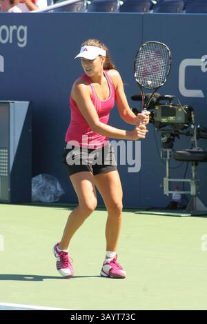 29 août 2010 - New York, New York, États-Unis - US OPEN 2010 Practice dimanche au Billie Jean King Tennis Center à Flushing, NY. Billie Jean King Tennis Center-08-29-2010.Ana IVANOVIC. 2010.I14912JZ(crédit image : © John Zissel/Globe photos/ZUMApress.com) Banque D'Images