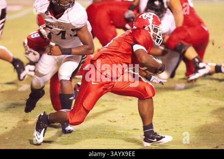 4 septembre - Fresno State Running back Robbie Rouse dans le match avec Cincinnati au Bulldog Stadium de Fresno, CA. Fresno State a remporté le match 28 à 14.(image de crédit : © Phil Hawkins/Cal Sport Media/ZUMApress.com) Banque D'Images
