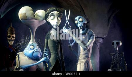 04 oct. 2005 - K45379ES.MSs Plum, doublé par JANE HORROCKS, Victor Van dort, doublé par JOHNNY DEPP, et The Scissors Zombie. Ã’Corpse BrideÃ (crédit image : © Globe photos/ZUMApress.com) Banque D'Images