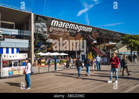 Image du Maremagnum dans le port maritime de Barcelone. Banque D'Images