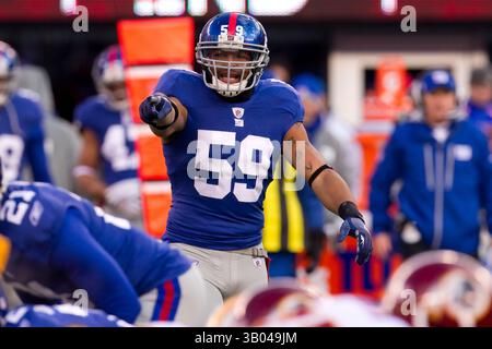 5 décembre 2010 : Michael Boley (59 ans), linebacker des New York Giants, appelle avant le match NFL entre les Redskins de Washington et les Giants de New York au New Meadowlands Stadium à East Rutherford, New Jersey. Les Giants ont battu les Redskins, 31-7.(image crédit : © Chris Szagola/Cal Sport Media/ZUMAPRESS.com) Banque D'Images