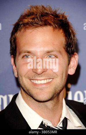7 MARS 2007 - HOLLYWOOD, CALIFORNIE, ETATS-UNIS - K51994DL.15E BÉNÉFICE ANNUEL D'ALZHEMER UNE NUIT AU SARDI'S,. HÔTEL BEVERLY HILTON, BEVERLY HILLS VERS 3-7-07. - 2007.IMAGE : BRADLEY COOPER(crédit image : © Dave Longendyke/Globe photos/ZUMAPRESS.com) Banque D'Images