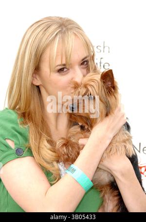 22 AVRIL 2007 - HOLLYWOOD, CALIFORNIE, ÉTATS-UNIS - K52650DL.NEW LEASH ON LIFE PRÉSENTE LA 6ÈME EXPOSITION ANNUELLE DE CHIENS NOIX POUR LES MOUTONS ET FOIRE AU SHEPARD STADIUM, WOODLAND HILLS CA.4-22-07. - 2007.IMAGE : ANDREA BOWEN(crédit image : © Dave Longendyke/Globe photos/ZUMAPRESS.com) Banque D'Images