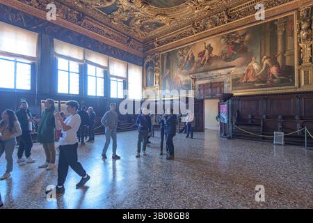 Le majestueux Hall central du Palais des Doges à Venise Banque D'Images