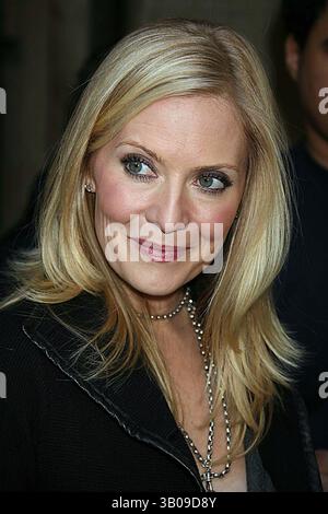 21 janvier 2000 - New York, New York, États-Unis - EMILY PROCTER EN VILLE POUR PROMOUVOIR CSI : MIAMI À NEW YORK New York LE 10-02-2006. / 2006..K50073HMC(crédit image : © Henry McGee/Globe photos/ZUMAPRESS.com) Banque D'Images