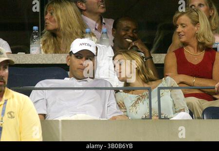 30 août 2004 - New York, New York, États-Unis - K39058JBB.OUVERTURE DE L'US OPEN 2004 AU ARTHUR ASHE STADIUM FLUSHING MEADOWS, NEW YORK New York 30/08/2004. / ALEX RODRIGUEZ WIFE(crédit image : © John Barrett/Globe photos/ZUMAPRESS.com) Banque D'Images