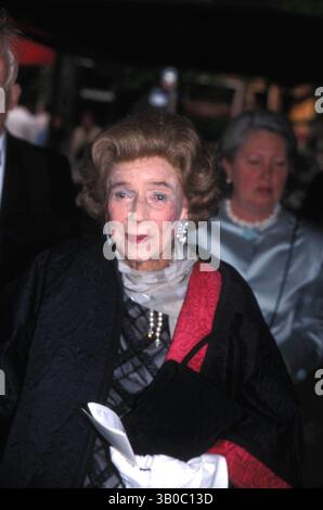 14 août 2007 - New York, New York, États-Unis - BROOKEASTORRETRO.K15781JBB.NATIONAL ARTS AWARDS GALA AU NEW YORK New YORK THEATRE NEW YORK New YORK 05-24-1999.BROOKE ASTOR. - PHOTOS(crédit image : © John Barrett/Globe photos/ZUMAPRESS.com) Banque D'Images