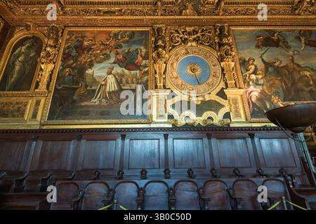 Le majestueux Hall central du Palais des Doges à Venise Banque D'Images