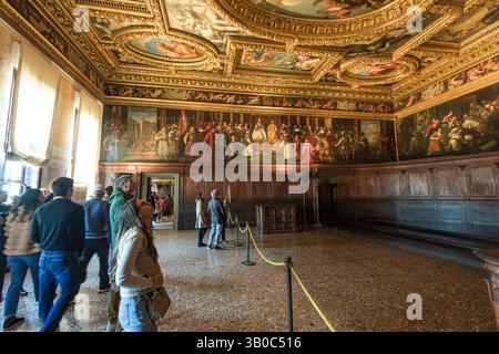 Le majestueux Hall central du Palais des Doges à Venise Banque D'Images