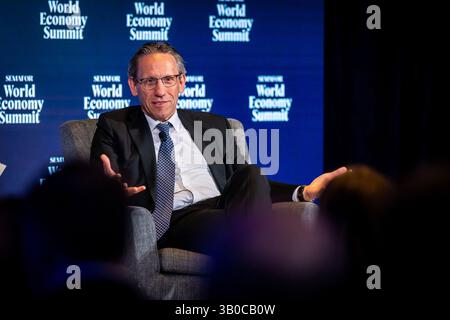 Washington, DC, Vereinigte Staaten. 23 avril 2025. Joerg Kukies, ministre fédéral des Finances, donne une entrevue au Semafor World Economy Summit à Washington, DC, le 23 avril 2025. « Photographié au nom du ministère fédéral des Finances » crédit : dpa/Alamy Live News Banque D'Images