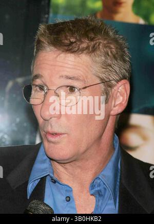1er novembre 2005 - New York, New York, États-Unis - LA PREMIÈRE DE LA SAISON DES ABEILLES AU CENTRE IFC NEW YORK New York 11-01-2005. - 2005 RICHARD GERE. K45756JBB(crédit image : © John Barrett/Globe photos/ZUMAPRESS.com) Banque D'Images