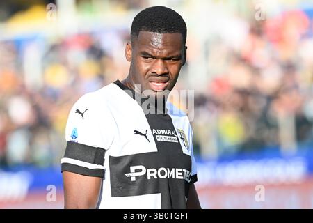 Parme, Italie. 24 avril 2025. Ange-Yoan Bonny (Parma Calcio) portrait pendant Parma Calcio vs Juventus FC, match de football italien Serie A à Parme, Italie, 23 avril 2025 crédit : Agence photo indépendante/Alamy Live News Banque D'Images