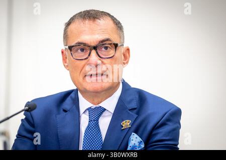 Washington, DC, Vereinigte Staaten. 24 avril 2025. Joachim Nagel, président de la Bundesbank, s’adresse aux médias lors des réunions de printemps du FMI à Washington, DC, le 24 avril 2025. « Photographié au nom du ministère fédéral des Finances » crédit : dpa/Alamy Live News Banque D'Images