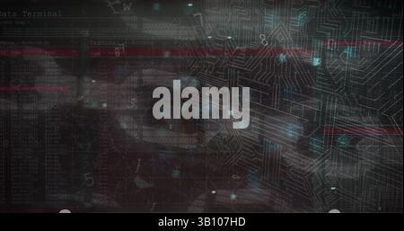 Plusieurs chiffres et lettres changeants contre l'icône de cadenas de sécurité et gros plan d'un oeil féminin Banque D'Images