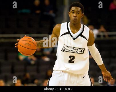 18 novembre 2010 : Providence Friars g-f Marshon Brooks (2) en action contre Morgan State au Dunkin Donuts Center à Providence, Rhode Island. Providence a battu Morgan State 77-55.(image crédit : © Anthony Nesmith/Cal Sport Media/ZUMAPRESS.com) Banque D'Images