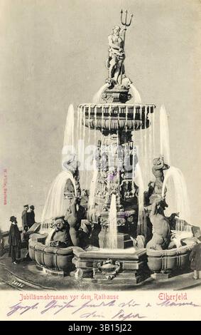 RECORD DATE NOT STATED Jubiläumsbrunnen vor dem Rathaus Elberfeld Banque D'Images