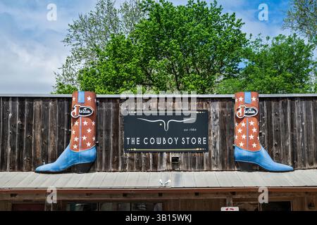Décoration de bottes de cowboy au Cowboy Store à Bandera, Texas, USA Banque D'Images