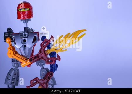 Fire Warrior – figurine LEGO Bionicle unique en action Banque D'Images