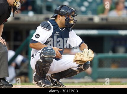 21 septembre 2010 : Gerald Laird (n°12), l'attrapeur des Tigers de Detroit, lors d'un match entre les Royals de Kansas City et les Tigers de Detroit au Comerica Park à Detroit, Michigan. Les Royals ont battu les Tigers 9-6.(image crédit : © John Mersits/Cal Sport Media/ZUMApress.com) Banque D'Images