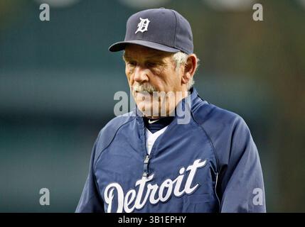 21 septembre 2010 : Jim Leyland, entraîneur des Detroit Tigers (n°10) lors d'un match entre les Kansas City Royals et les Detroit Tigers au Comerica Park à Detroit, Michigan. Les Royals ont battu les Tigers 9-6.(image crédit : © John Mersits/Cal Sport Media/ZUMApress.com) Banque D'Images