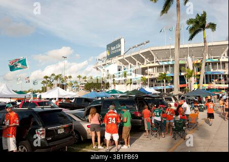 26 septembre 2010 - Miami Gardens, Floride, États-Unis - NFL Football - Miami Dolphins organisent un programme de divertissement sans précédent pour célébrer le mois du patrimoine hispanique pour l'ouverture à domicile contre les jets de New York le dimanche 26 septembre 2010. (Crédit image : © Michele Sandberg/ZUMApress.com) Banque D'Images