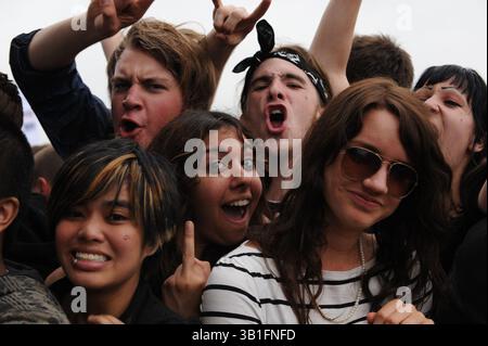 20 juin 2009 - Toronto, Ontario, Canada - 20 juin 2009 : foule regardant des groupes sur scène à Edgefest à Toronto, Ontario au parc Downsview. (Crédit image : © Southcreek Global/ZUMApress.com) Banque D'Images