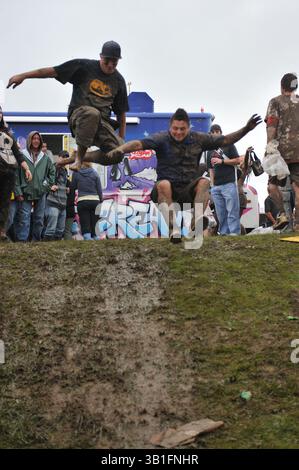 20 juin 2009 - Toronto, Ontario, Canada - 20 juin 2009 : foule regardant des groupes sur scène à Edgefest à Toronto, Ontario au parc Downsview. (Crédit image : © Southcreek Global/ZUMApress.com) Banque D'Images