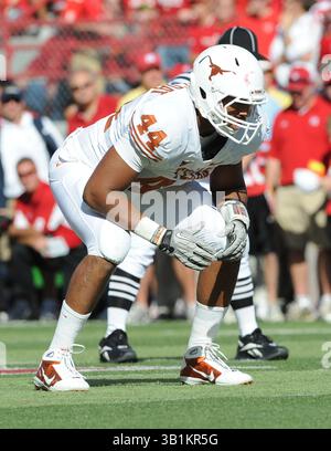 16 octobre 2010 : le défenseur Jackson Jeffocat #44 des Texas Longhorns contre les Cornhuskers du Nebraska lors du premier quart-temps au Memorial Stadium de Lincoln, Nebraska. Le Texas a battu le Nebraska 20-13.(image crédit : © Peter Aiken/Cal Sport Media/ZUMApress.com) Banque D'Images