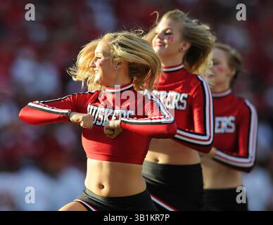 16 octobre 2010 : les Cornhuskers du Nebraska jouent pendant un match contre les Texas Longhorns au Memorial Stadium de Lincoln, Nebraska. Le Texas a battu le Nebraska 20-13.(image crédit : © Peter Aiken/Cal Sport Media/ZUMApress.com) Banque D'Images