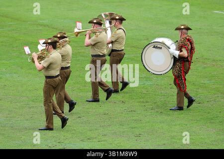 Brisbane, Australie. 26 avril 2025. Brisbane, Australie, avril 26 2025 : cérémonie ANZAC avant le match de Ligue Ute A D'Isuzu entre Brisbane Roar et Wellington Phoenix FC au Suncorp Stadium de Brisbane, Australie Matthew Starling (Promediapix/SPP) crédit : SPP Sport Press photo. /Alamy Live News Banque D'Images