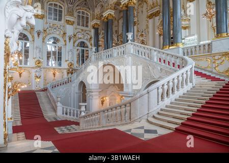 Saint-Pétersbourg, Russie – 17 juin 2018. L'escalier jordanien du musée de l'Ermitage (Palais d'hiver) à Saint-Pétersbourg, Russie. L'escalier principal Banque D'Images