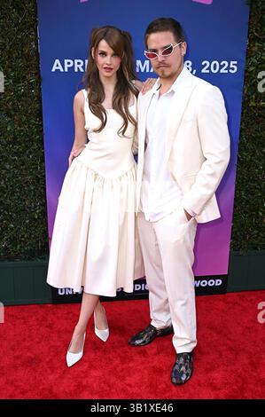 Barbara Palvin mit Ehemann Dylan Sprouse BEI der Eröffnung der Universal Fan Fest Nights in den Universal Studios Hollywood. Universal City, 25.04.2025 Banque D'Images