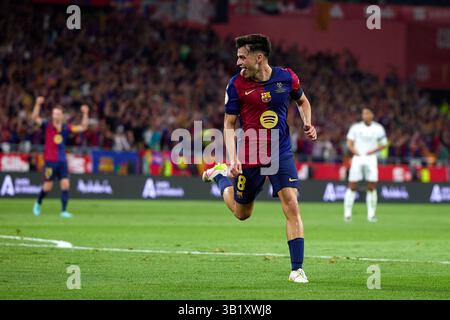 SÉVILLE, ESPAGNE - AVRIL 26 : Pedro Gonzalez 'Pedri' du FC Barcelone célèbre après avoir marqué le premier but de son équipe lors du match final de la Copa Del Rey entre le FC Barcelone et le Real Madrid à l'Estadio de la Cartuja le 26 avril 2025 à Séville, Espagne. (Photo de QSP) crédit : QSP/Alamy Live News Banque D'Images