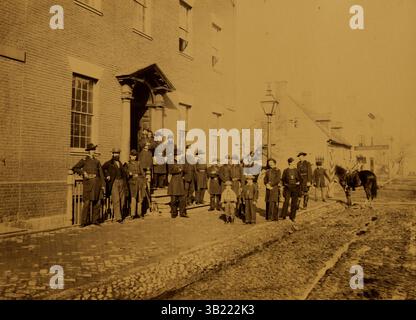 1863 - Alexandria, va, États-Unis - officiers de First District Volunteers, City Hotel, Alexandria. (Crédit image : © BuyEnlarge/ZUMAPRESS.com) Banque D'Images