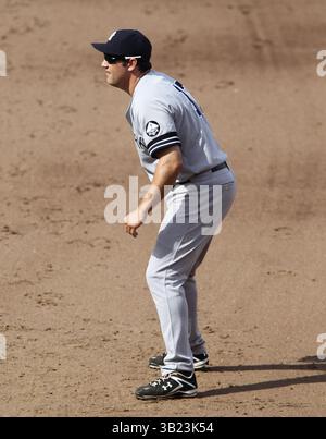 19 septembre 2010 : lance Berkman (17 ans), premier joueur de base des New York Yankees, lors de la victoire en finale des Orioles de Baltimore contre les Yankees de New York à Oriole Park à Camden Yards à Baltimore, Maryland. Les Orioles battent les Yankees en onze inings. (Crédit image : © Mitch Stringer/Cal Sport Media/ZUMApress.com) Banque D'Images