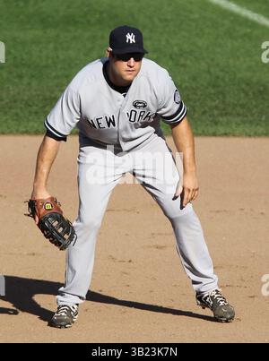 19 septembre 2010 : lance Berkman (17 ans), premier joueur de base des New York Yankees, lors de la victoire en finale des Orioles de Baltimore contre les Yankees de New York à Oriole Park à Camden Yards à Baltimore, Maryland. Les Orioles battent les Yankees en onze inings. (Crédit image : © Mitch Stringer/Cal Sport Media/ZUMApress.com) Banque D'Images