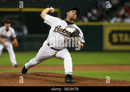 22 août 2009 : Roy Oswalt, lanceur de Houston, remporte la victoire des Astros alors que les Astros de Houston battent les Diamondbacks de l'Arizona 1-0 au minute Maid Park à Houston, au Texas. (Crédit image : © Margaret Bowles/Cal Sport Media/ZUMA Press) Banque D'Images