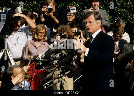 07 juin 1980 - Washington, DC, États-Unis ; sénateur EDWARD KENNEDY, exact, parler à la presse après la réunion du siège avec le président carter pendant la campagne de re-eelction de carter en 1980. (Crédit image : © Arthur Grace/ZUMAPRESS.com) Banque D'Images